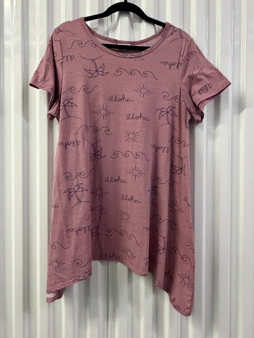 LuLaRoe XL Melissa Aloha Palm Tree Print Mauve Pink Tunic Top Sharkbite hem 0155